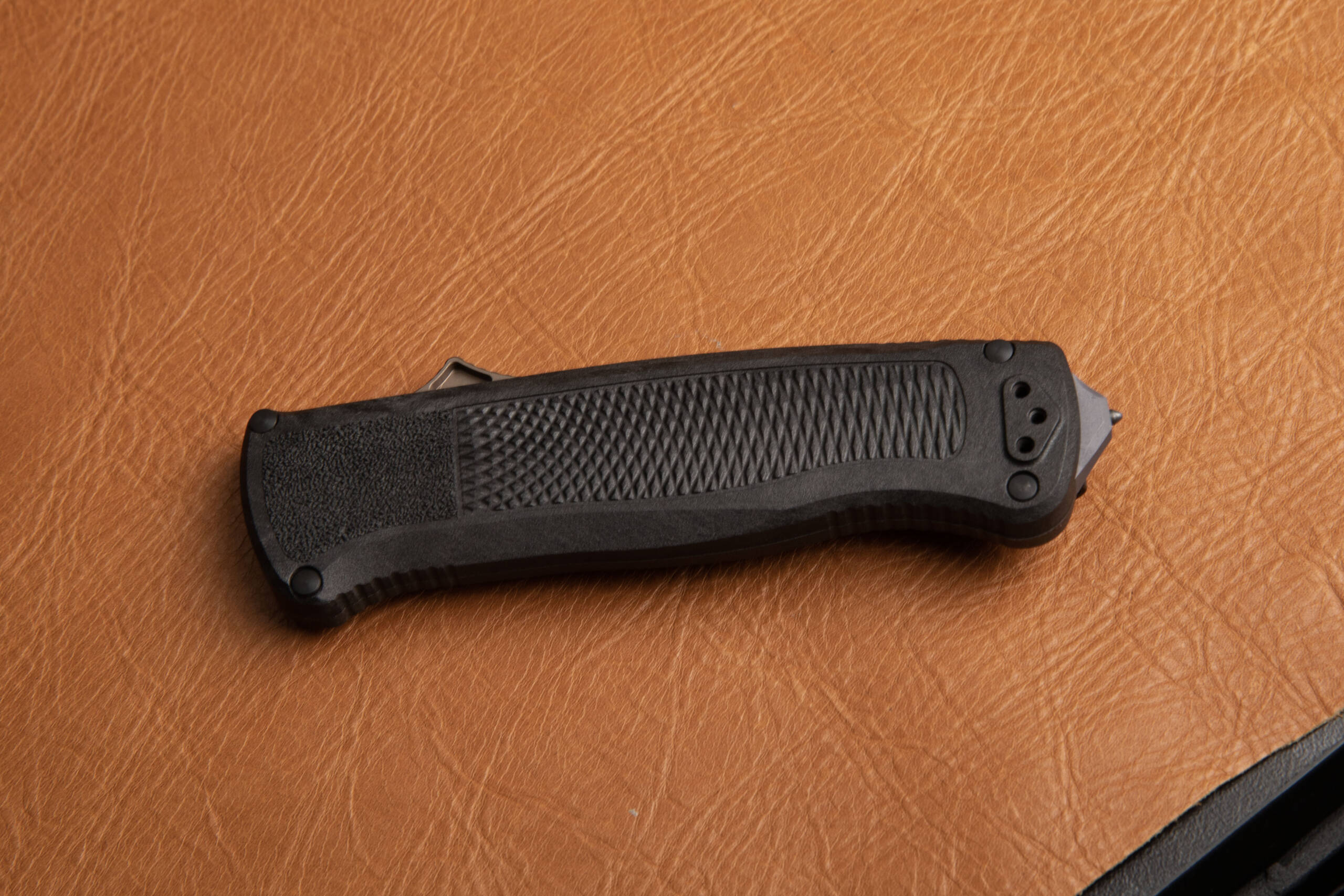 Benchmade Shootout CF-Elite Tanto Automatic Knife - Image 3