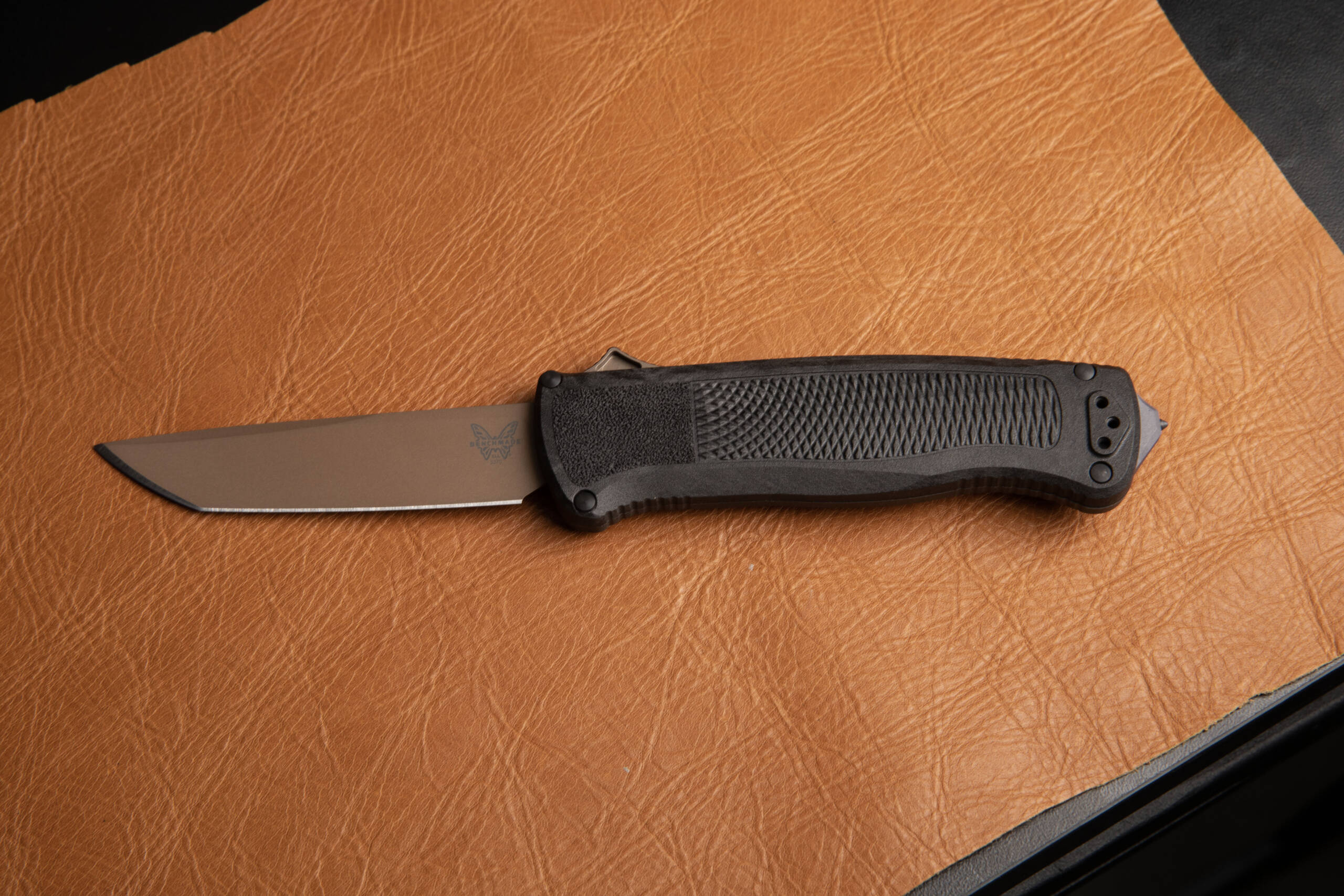 Benchmade Shootout CF-Elite Tanto Automatic Knife - Image 6